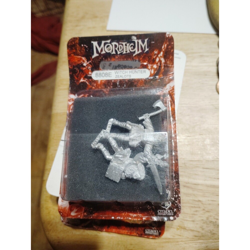 Mordheim Games Workshop Witch Hunter zealots